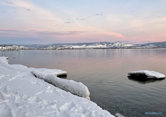 歐肯納根湖 (Okanagan) 湖畔踏雪 - 夕陽雲霞