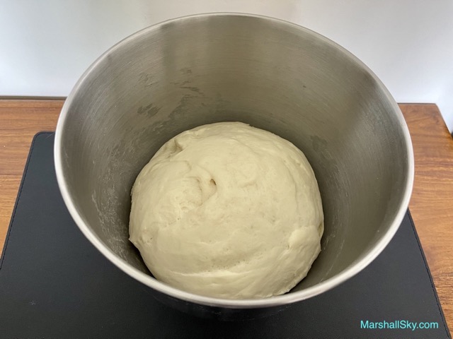 Marshall 堅果能量饅頭-麵糰發酵60分鐘後，約成2倍大。